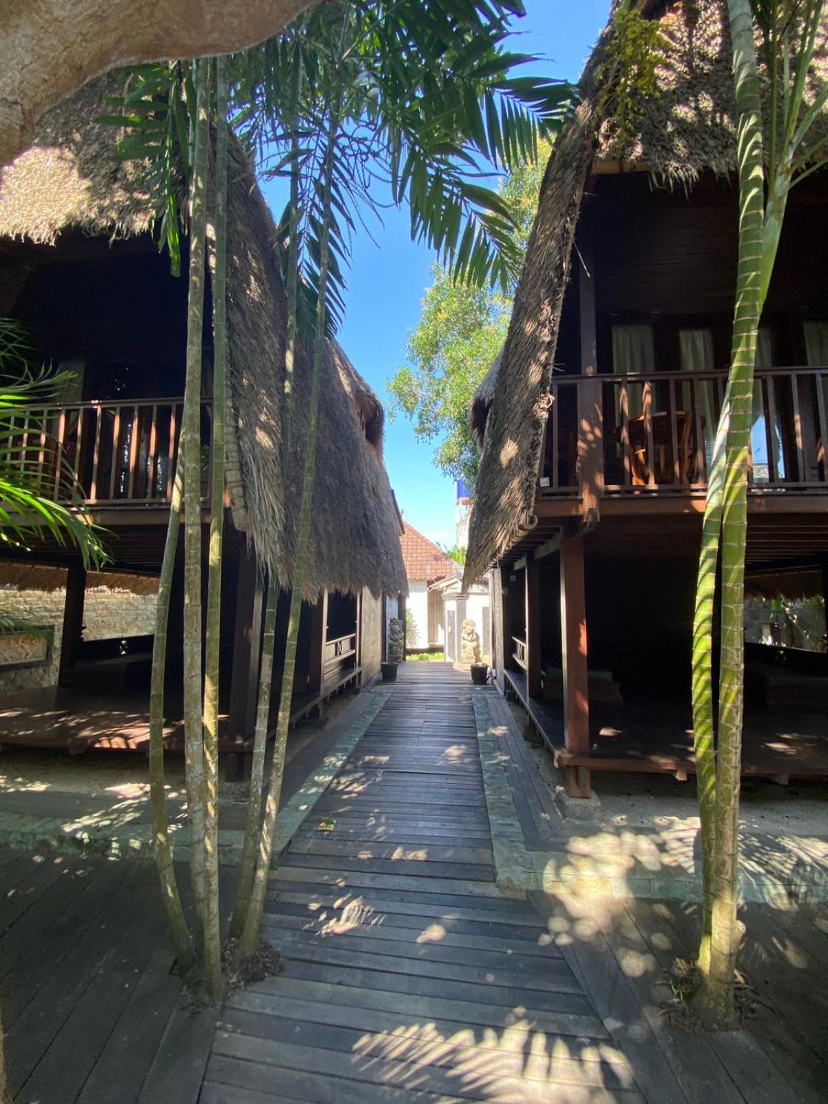 The Nichos Bungalows And Villas Nusa Lembongan Exterior foto